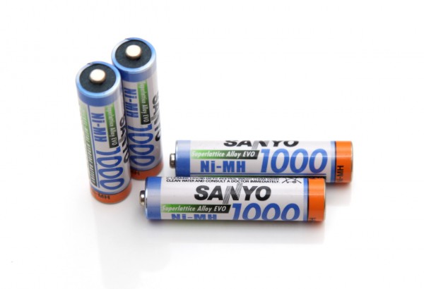 1-2v-aaa-1000-mah-sanyo-superlattice-alloy-evo-nimh-battery